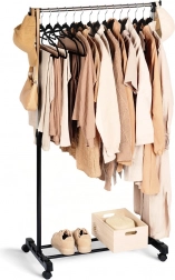 Kovový stojanový věšák na oblečení na kolečkách 140 cm