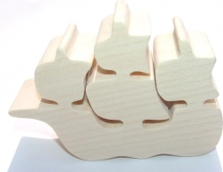 Fauna dřevěná loďka přírodní