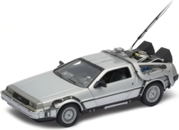 Model auta DeLorean z filmu Návrat do budoucnosti 1:24
