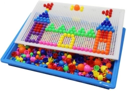 Barevná mozaika s 296 hříbky
