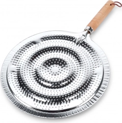 Kovový rozptylovač plamene na sporák 21 cm s dřevěnou rukojetí