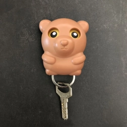 Věšák na klíče – hnědý medvídek