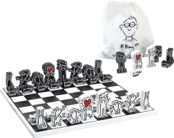 Dřevěné šachy VILAC – design KEITH HARING