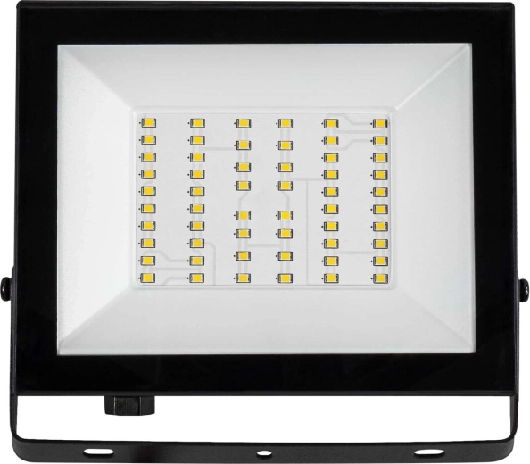 Široký úhel 120° pro rovnoměrné osvětlení