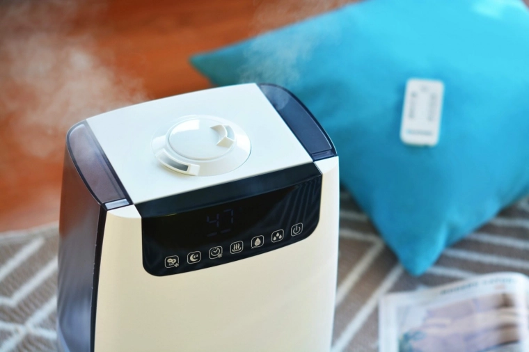 Trojitá ochrana kvality vzduchu: HEPA H13, UV a ionizace