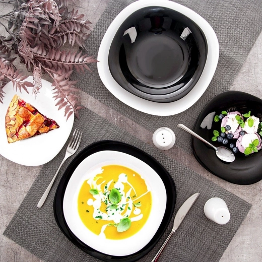 Moderní černobílý design do každé jídelny