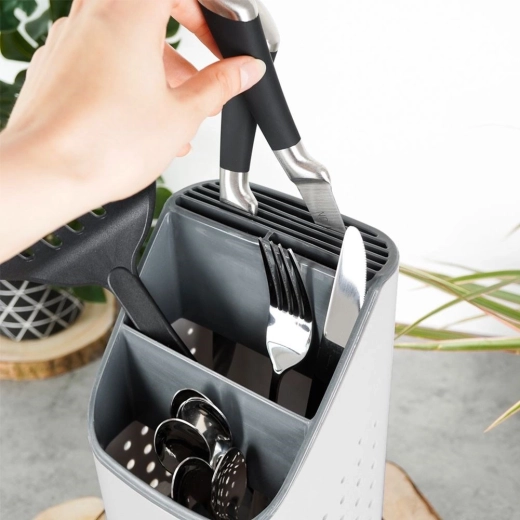 Chytré členění pro příbory i nože