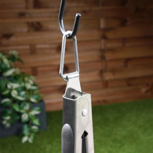 Snadné skladování se závěsným okem