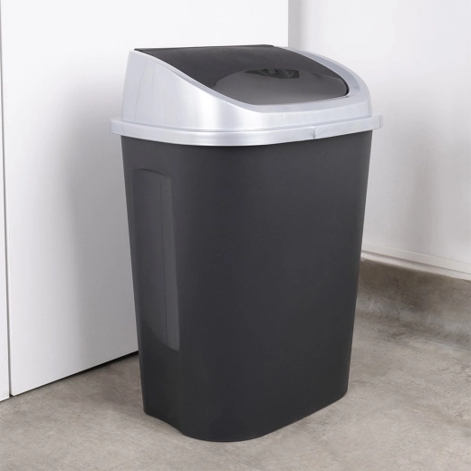 Bezdotykové sklopné víko pro čistý provoz