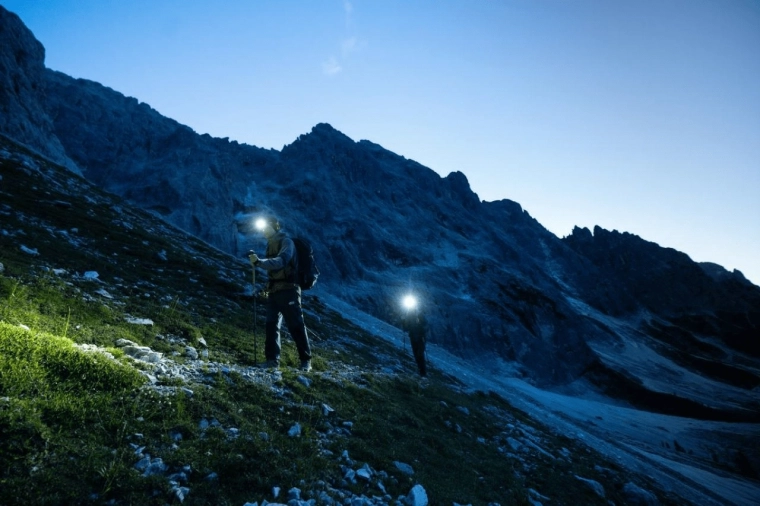 Silný a všestranný svit až 450 lm