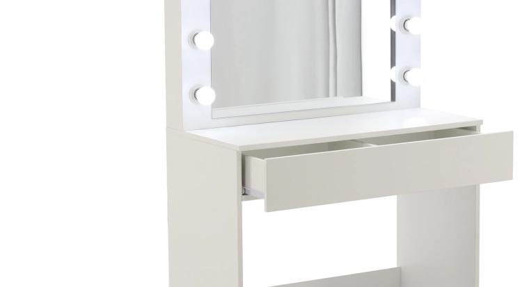 Organizovaná zásuvka s přehrádkami