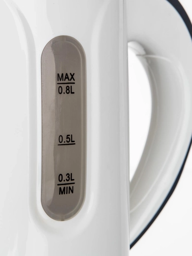 Kompaktní objem 0,8 l s jasnou stupnicí