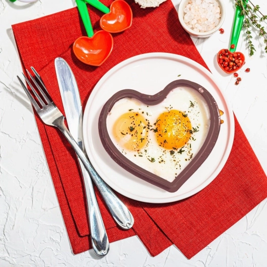 Perfektně tvarovaná vejce a lívance