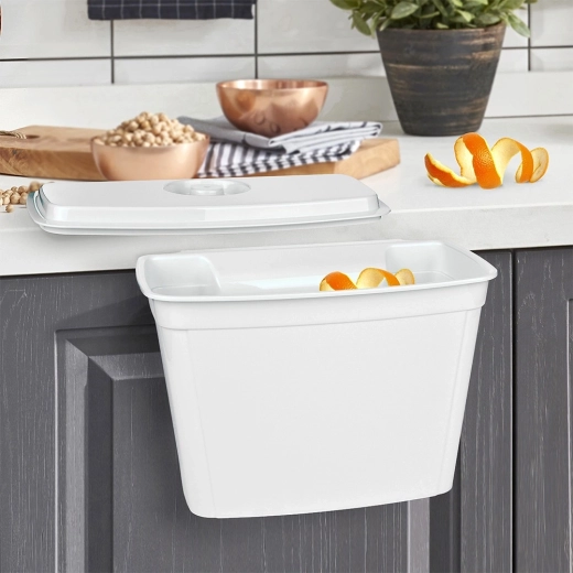 Rychlé vyhazování odřezků přímo z pracovní desky