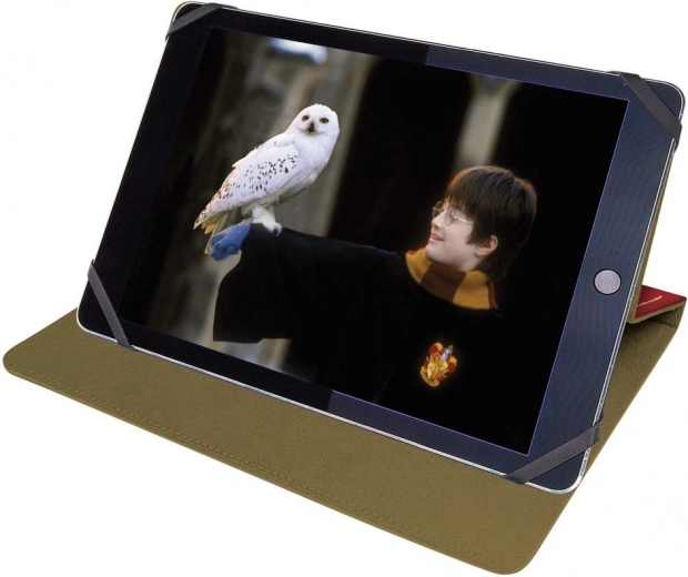 Funkční stojánek pro pohodlné sledování