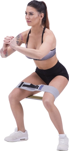 Silná aktivace hýždí a stehen