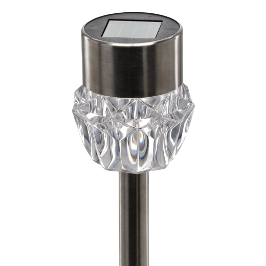 Úsporné solární napájení bez kabelů