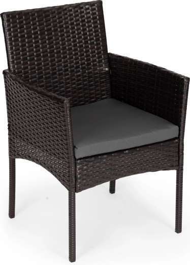 Pohodlné křesla s polštáři