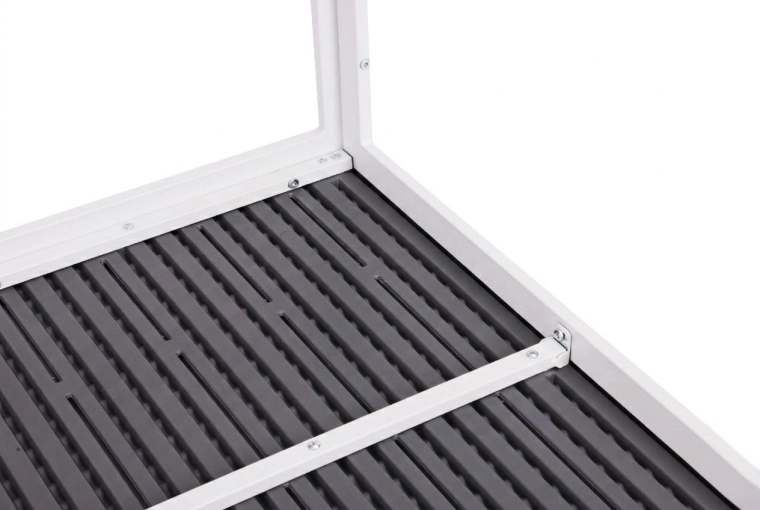 Stabilní ocelový rám s ochranou podlahy