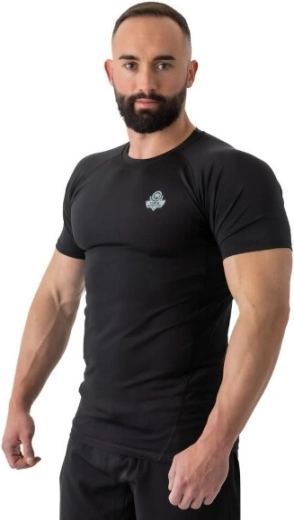 Prodyšný, rychleschnoucí materiál