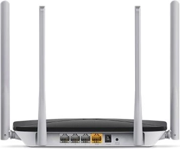 1× WAN a 3× LAN pro stabilní kabelové připojení