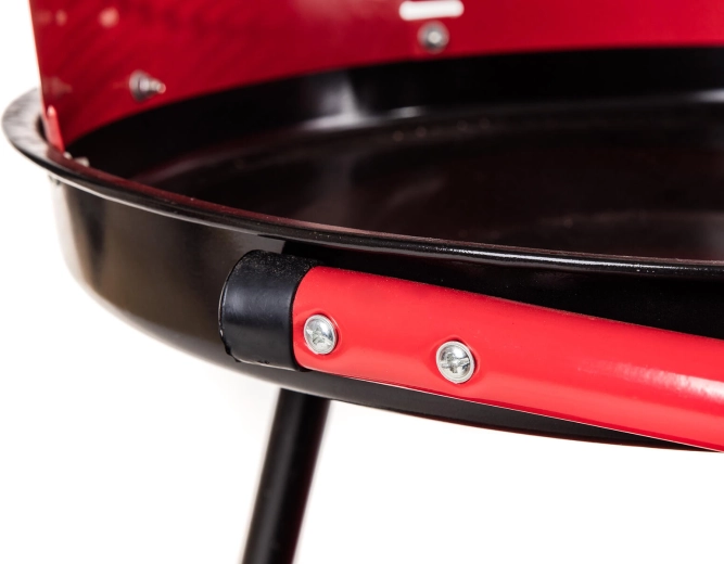 Odolná smaltovaná vana a pevná konstrukce