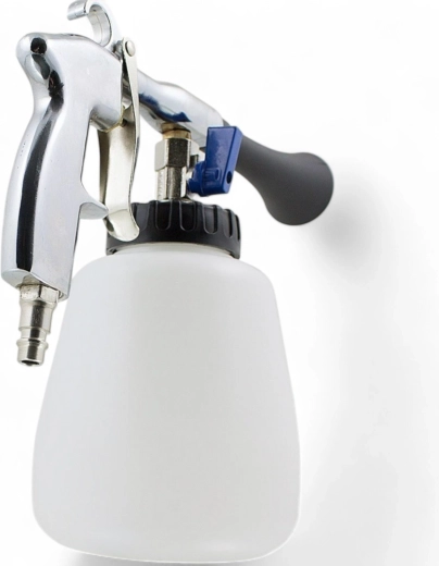 Silné čištění díky směsi vzduchu a kapaliny