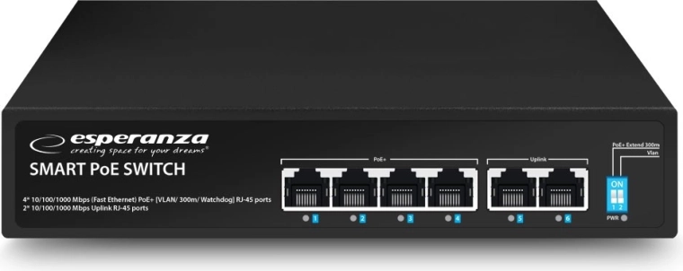 4× PoE pro IP kamery a další zařízení