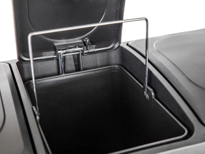 Snadné vysypání díky vyjímatelným košům