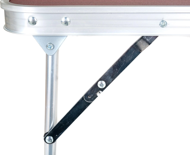 Stabilní ocelový rám se zajišťovacími vzpěrami