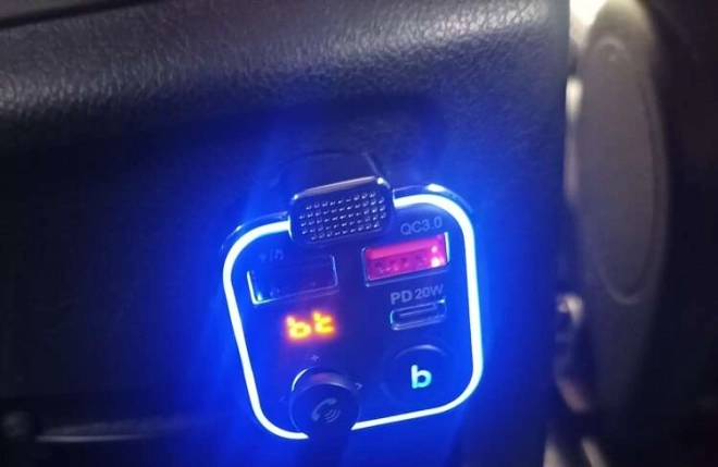 Bluetooth 5.0 a handsfree pro pohodlné cestování