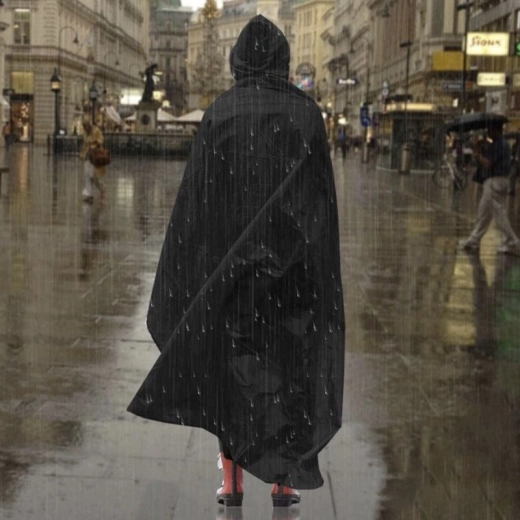 Deka a pláštěnka v jednom