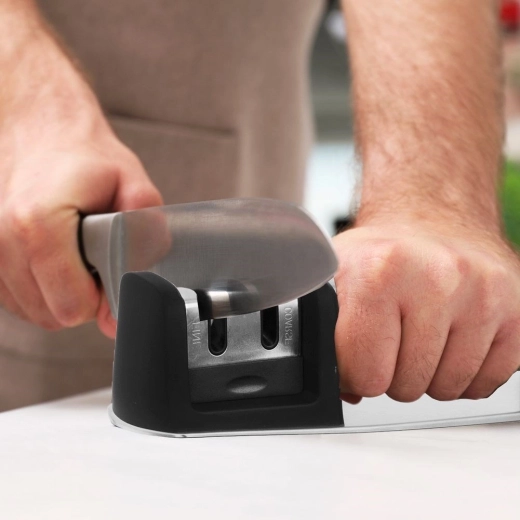 Bezpečná a stabilní práce na kuchyňské lince