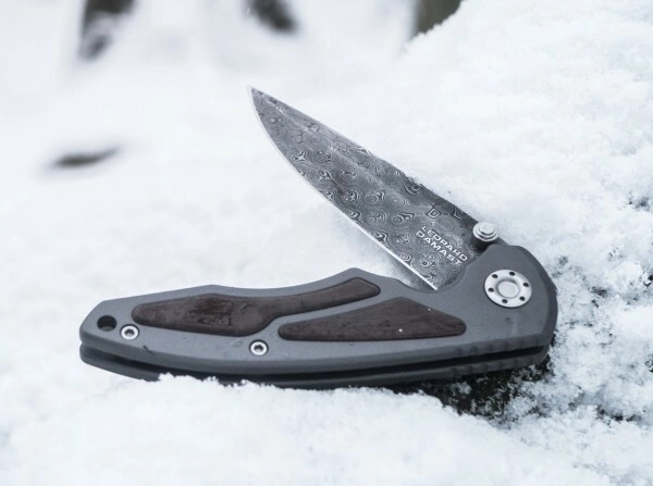 Rychlé a jisté ovládání jednou rukou