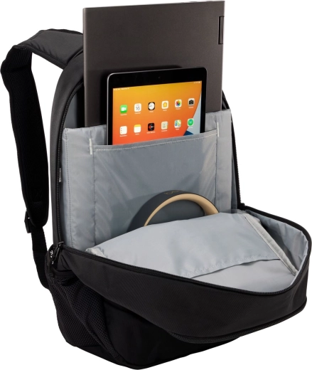 Bezpečný prostor pro notebook i tablet