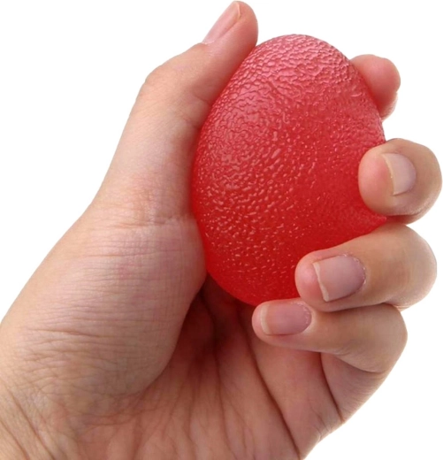 Pružný materiál, který se po stisku vrací do tvaru