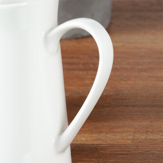 Pohodlné držení díky ergonomickému uchu