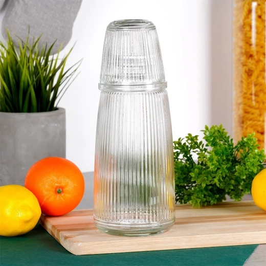 Sklenice jako víko pro úsporné skladování