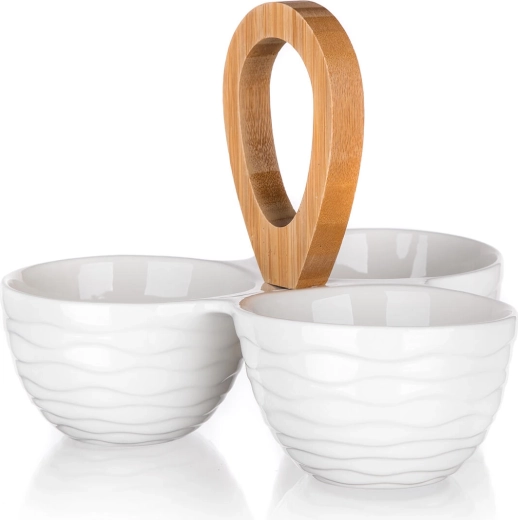Tři oddělené porcelánové misky