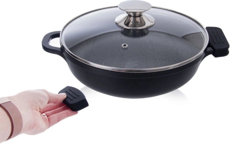 Univerzální pro většinu hrnců a pánví