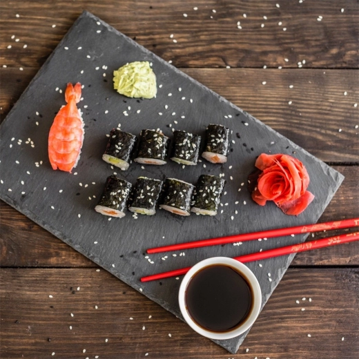 Udrží teplé i studené pokrmy