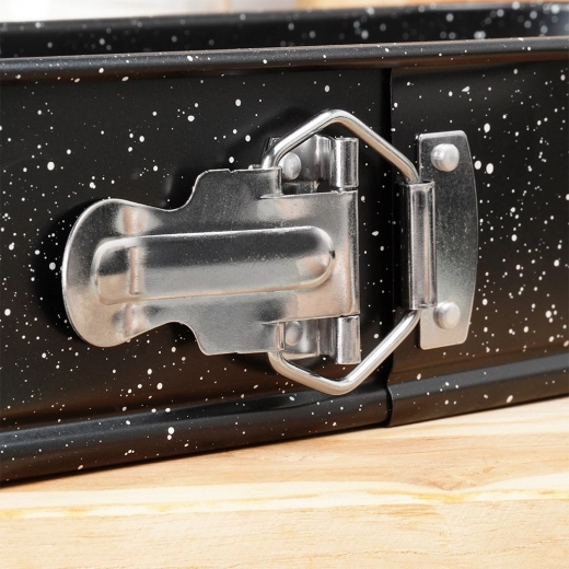 Rozepínací okraj pro snadné vyklopení