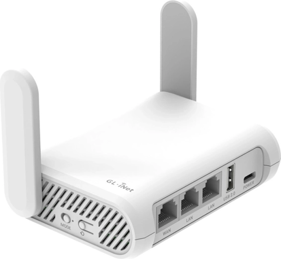 Bezpečné připojení na cestách: VPN a šifrované DNS
