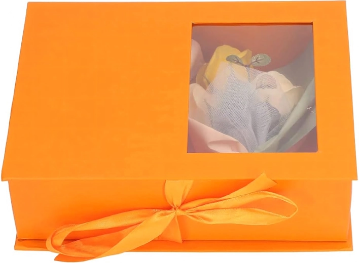 Dárkové balení a květinový doplněk