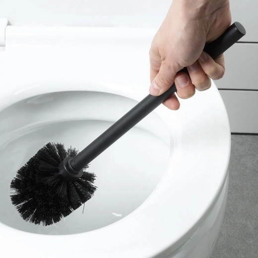 Dlouhá rukojeť pro lepší dosah a kontrolu