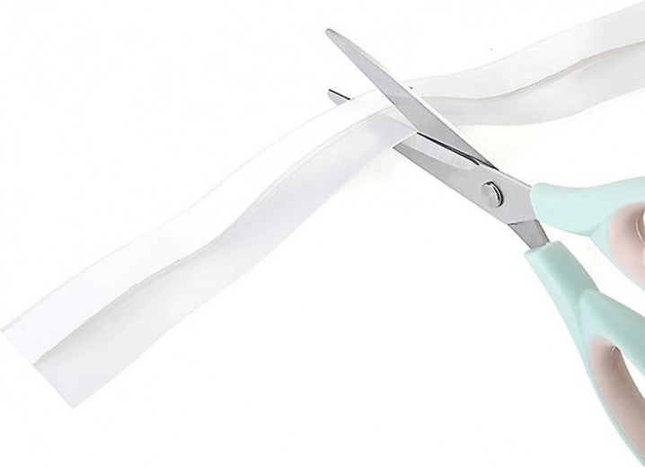 Snadná samolepicí instalace bez nářadí