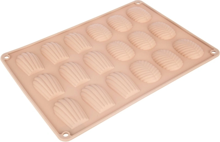 Pečte a tvarujte až 18 kousků najednou