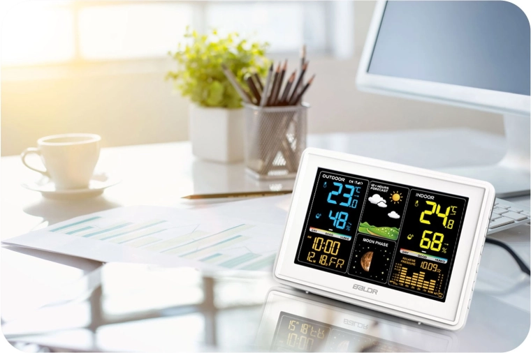 Velký barevný LCD a třístupňové podsvícení