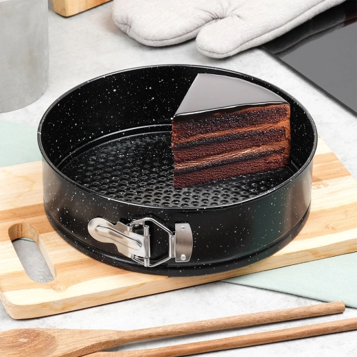 Rovnoměrné pečení do 230 °C