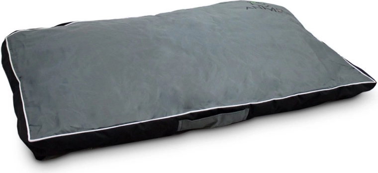 Snadné přenášení díky madlu